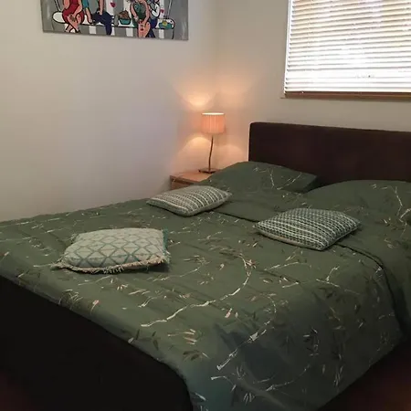 Heerlijk In Prachtige Bosrijke Omgeving.