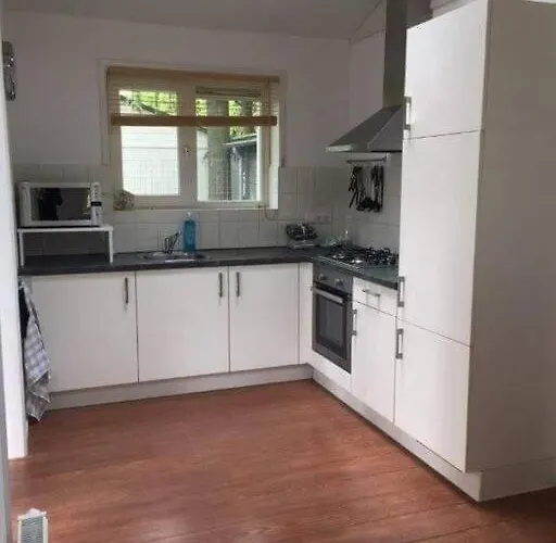 Heerlijk In Prachtige Bosrijke Omgeving. * Putten