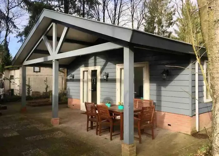 Heerlijk In Prachtige Bosrijke Omgeving. Holiday home