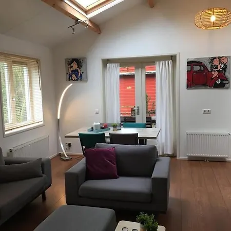 Feriehus Heerlijk In Prachtige Bosrijke Omgeving. Putten