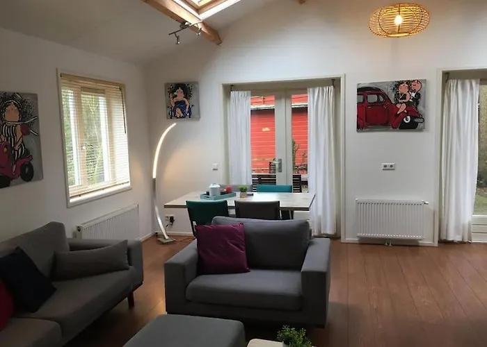 別荘 Heerlijk In Prachtige Bosrijke Omgeving. プッテン